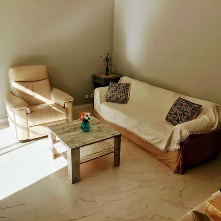 Appartement T3 Dans Un Quartier Calme *